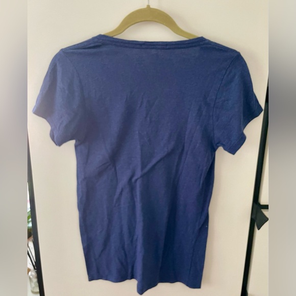 Marine Layer Women’s V-Neck T-Shirt—Size S - Picture 2 of 3